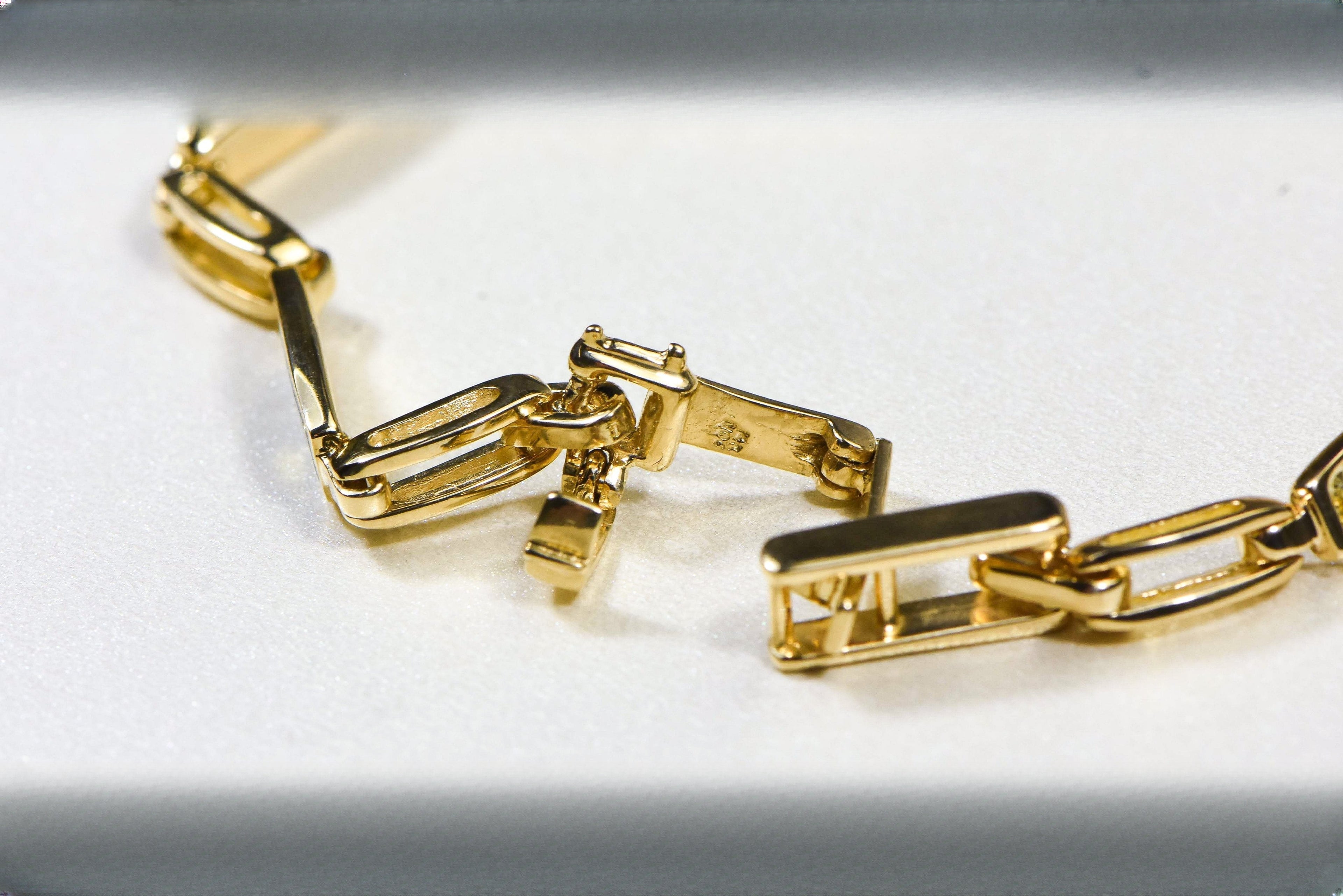 Gold Quartz Bracelet "Orocal" BDLOV5MMNQC59  Genuine Hand Crafted Jewelry - 14K Gold Casting