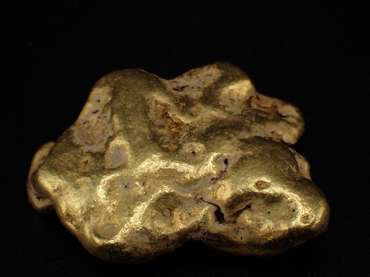 Chicken Alaska natural gold nugget weighing 30.311 grams, second view